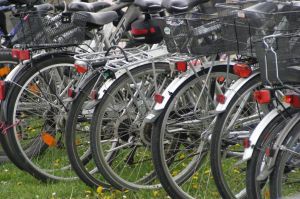 CIDADES APOSTAM NAS BICICLETAS PARA DIMINUIR O TRÁFEGO